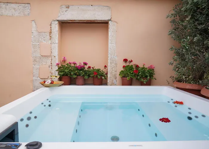 Venetian Palace Chania 3* חאניה